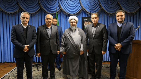 دیدار حجت‌الاسلام‌ والمسلمین احمد مطهری‌اصل، نماینده ولی فقیه در آذربایجان‌شرقی امروز با سرپرست بانک سپه استان